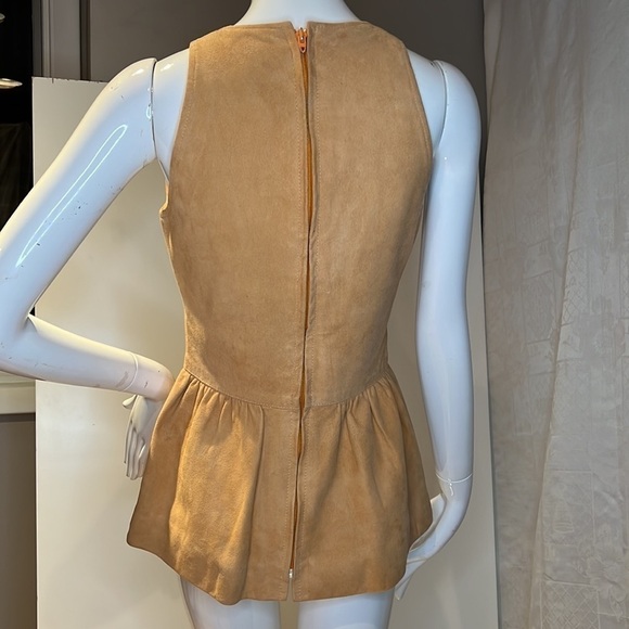 Chester Weinberg Sz 8 Suede Peplum Full Zip Back Sleeveless Top - Picture 2 of 12